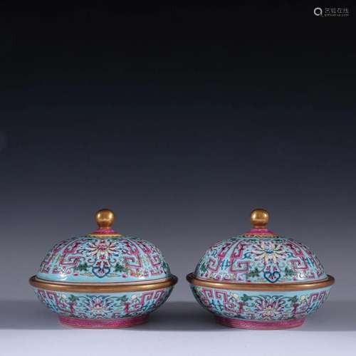 A Pair of Enamel Bowls With Flower Pattern