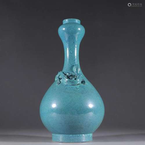 A Rare Bule Glazed Vase