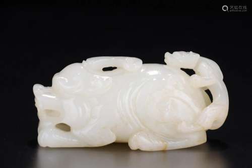 A Hetian Jade Beast Ornament
