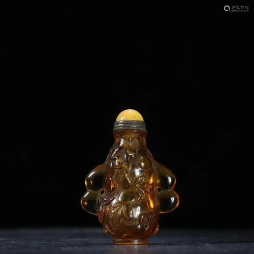 A Fine Glass Snuff Bottle