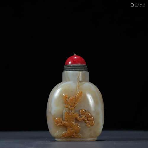 A Delicate Agate Snuff Bottle