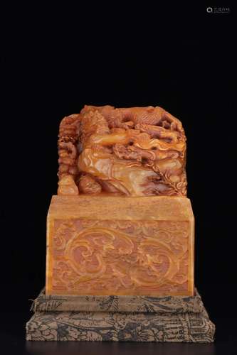 A Carved Tianhuang Seal