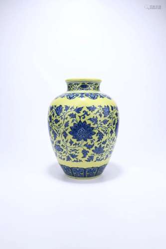 A Blue And White Yellow-Ground Vase