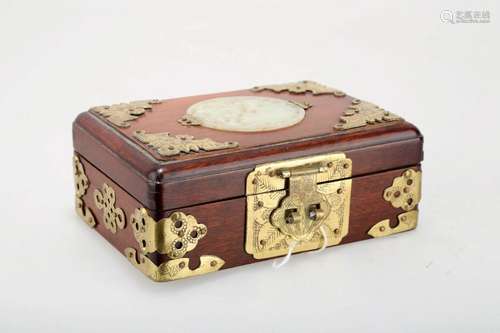 CHINESE HUANGHUALI KEEPSAKE BOX.M025.