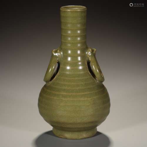 Celadon twisted amphora