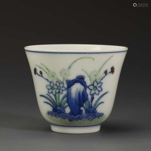 Ancient blue and white underglaze red cup