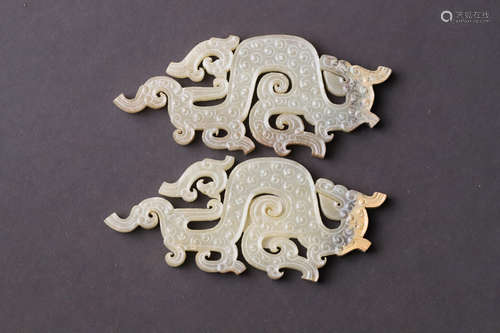 A Pair of Jade Dragon Flake