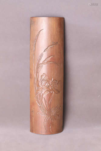 A Bamboo Flake Ornament