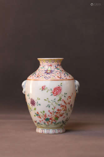 A Famille Rose Flower Pattern Porcelain Vase