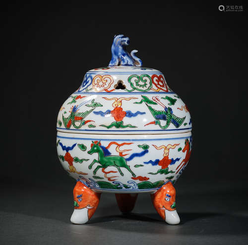 A Wucai Porcelain Incense Burner