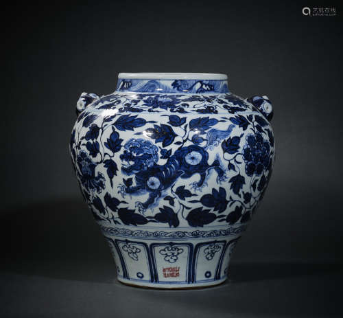 A Blue and White Flower Pattern Porcelain Jar
