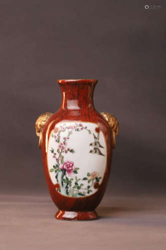 A Wood Base Bird with Flower Porcelain Vase