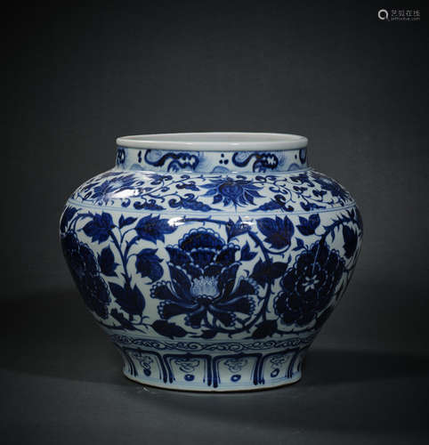 A Blue and White Flower Pattern Porcelain Jar