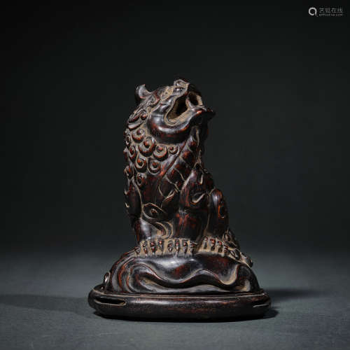An Red Sandalwood Beast Figure Ornament