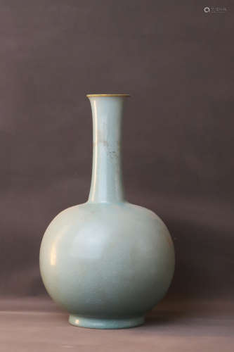 An Ru Kiln Porcelain Vase