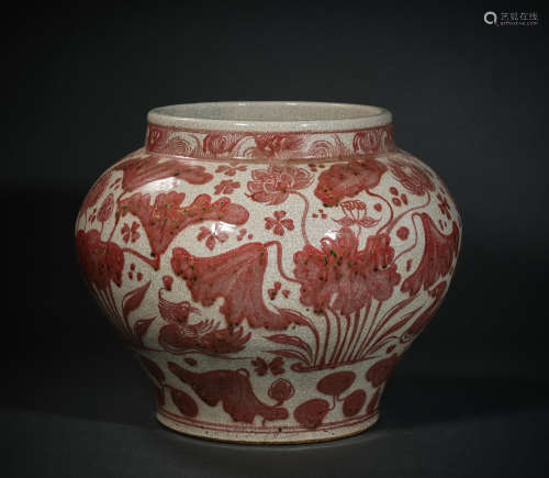 An Red in Glazed Bird with Lotus Porcelain Jar