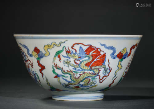 A Doucai Dragon Pattern Porcelain Bowl