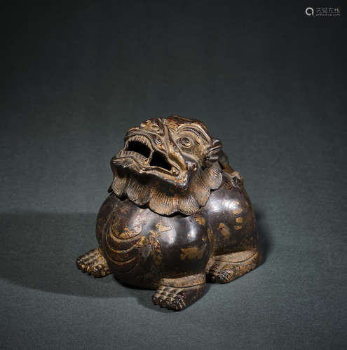 A Bronze Lion Incense Burner