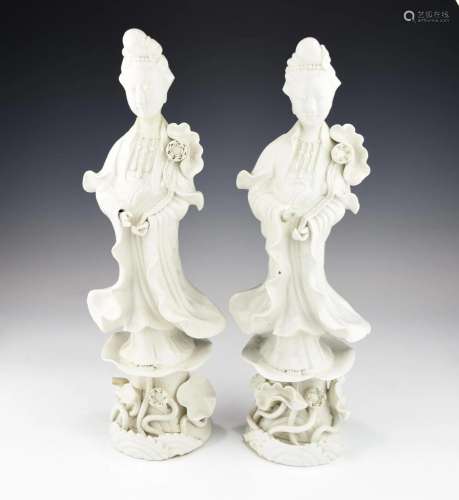 A PAIR OF 19TH CENTURY CHINESE BLANC DE CHINE FIGURINES