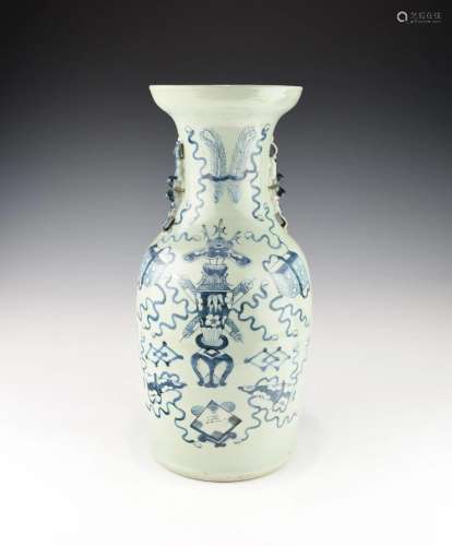 A 19TH CENTURY CHINESE VASE WITH UNDERGLAZED BLUE ON
