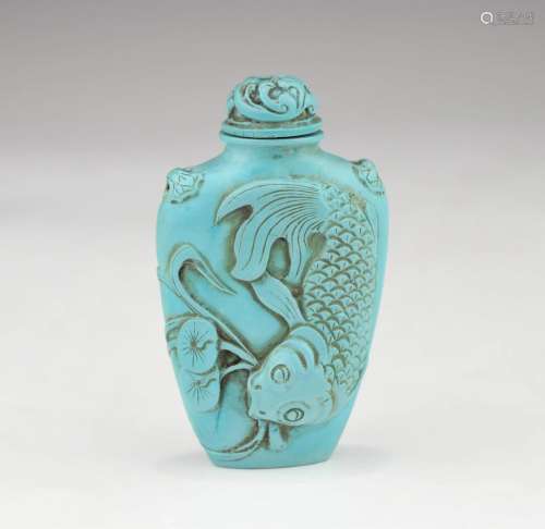 A CHINESE LIGHT BLUE SNUFF BOTTLE