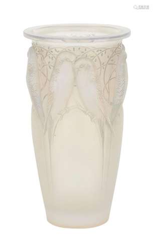 René LALIQUE 1860-1945
Vase « Ceylan » 
Verre opalescent pre...