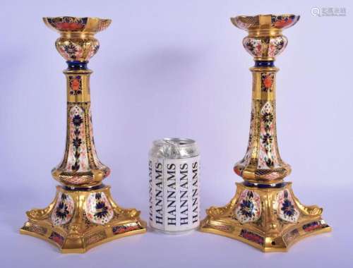 A PAIR OF ROYAL CROWN DERBY IMARI PORCELAIN CANDLESTICKS pai...