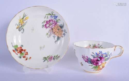 AN EARLY 19TH CENTURY ENGLISH BREAKFAST CUP AND SAUCER paint...