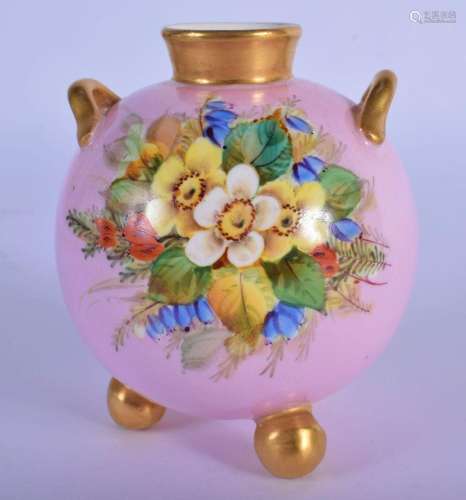 LATE 19TH C. ROYAL WORCESTER VASE OF SPHERICAL SHAPE ON THRE...