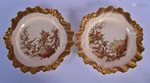 ROYAL WORCESTER FINE PAIR OF PLATES PAINTED IN COLOUR WITH F...