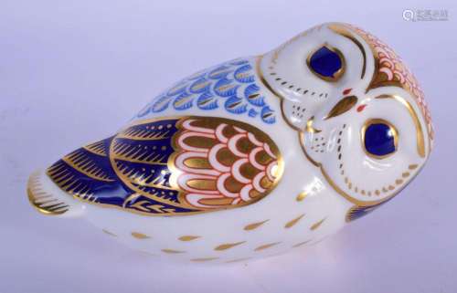 ROYAL CROWN DERBY PAPERWEIGHT OWL. 13cm long