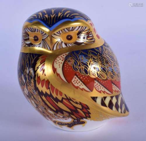 ROYAL CROWN DERBY PAPERWEIGHT LITTLE OWL. 7.5cm high