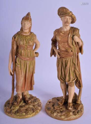ROYAL WORCESTER PAIR OF FIGURES OF A BRIGAREE INDIANS SHAPE ...
