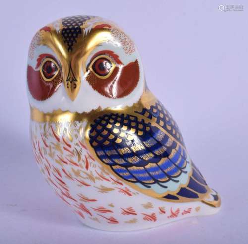 ROYAL CROWN DERBY PAPERWEIGHT TAWNY OWL. 9cm high