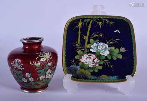 AN EARLY 20TH CENTURY JAPANESE MEIJI PERIOD CLOISONNÉ ENAMEL...