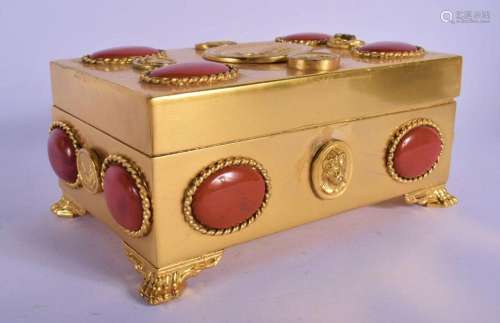 A 19TH CENTURY EUROPEAN GILT METAL AND BLOODSTONE CASKET ins...