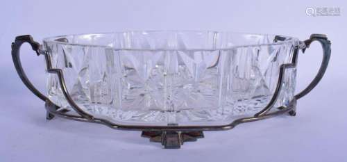 AN ART NOUVEAU SILVER PLATED CUT GLASS TABLE CENTRE PIECE po...