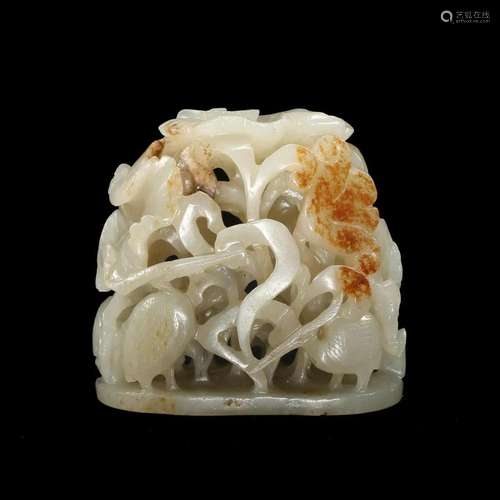 A WHITE JADE INCENSE BURNER COVER