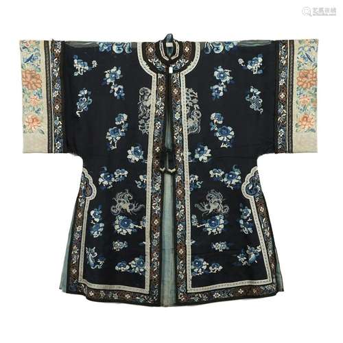 A BLACK-GROUND EMBROIDERED FLORAL ROBE