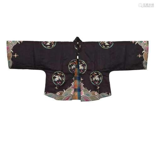 A BLACK-GROUND EMBROIDERED FLORAL ROBE