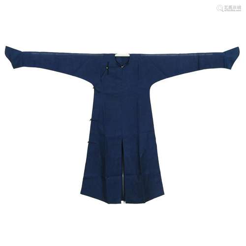 A BLUE-GROUND EMBROIDERED 'DRAGON' ROBE