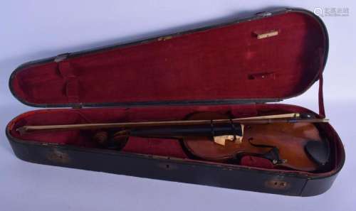 A CASED TWO PIECE BACK VIOLIN with bow. Violin 54 cm long. (...