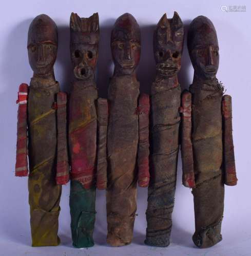 AN UNUSUAL EARLY 20TH CENTURY SOUTH AMERICAN CARVED WOOD TRI...