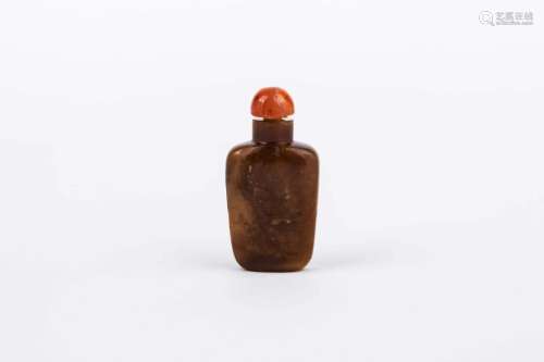 LATE QING AN AMBER SNUFF BOTTLE
