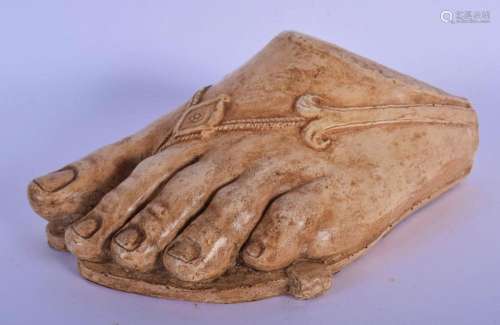 A PLASTER GRAND TOUR TYPE PLASTER FIGURE OF A ROMAN FOOT. 14...