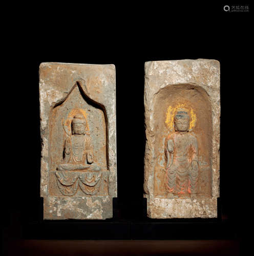 唐代 石雕佛龕內的彌勒菩薩及釋迦牟尼佛一對