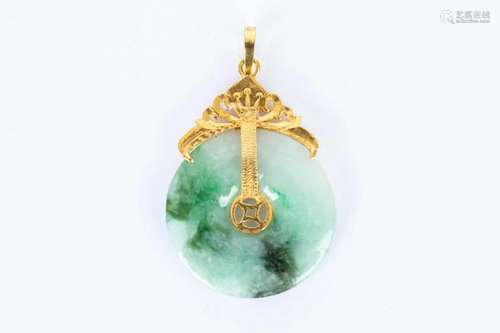 14K GOLD JADEITE PENDANT