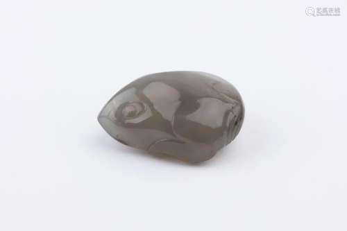 A GREY AGATE TOAD