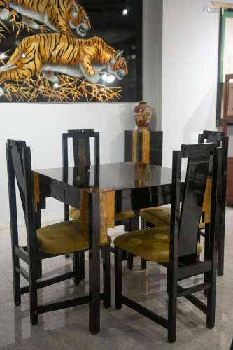 A SET OF JAPANESE LACQUER FURNITURE