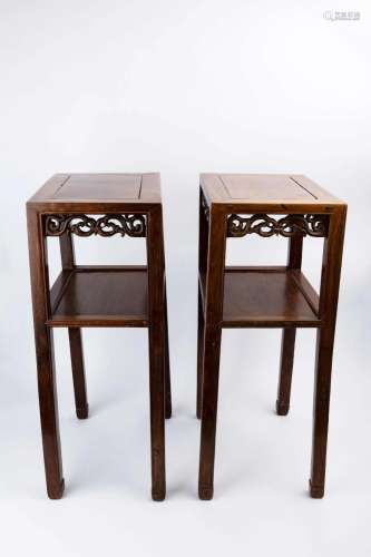 LATE QING A PAIR OF ROSEWOOD FLOWER TABLE